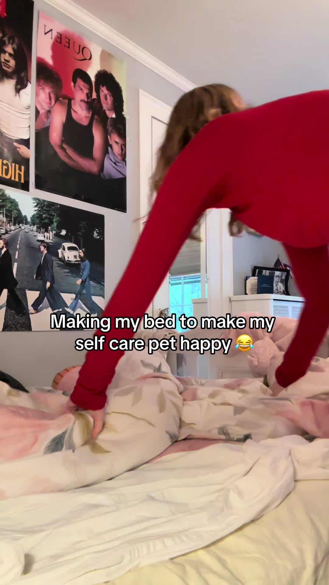 Making my bed to make my self care pet happy π