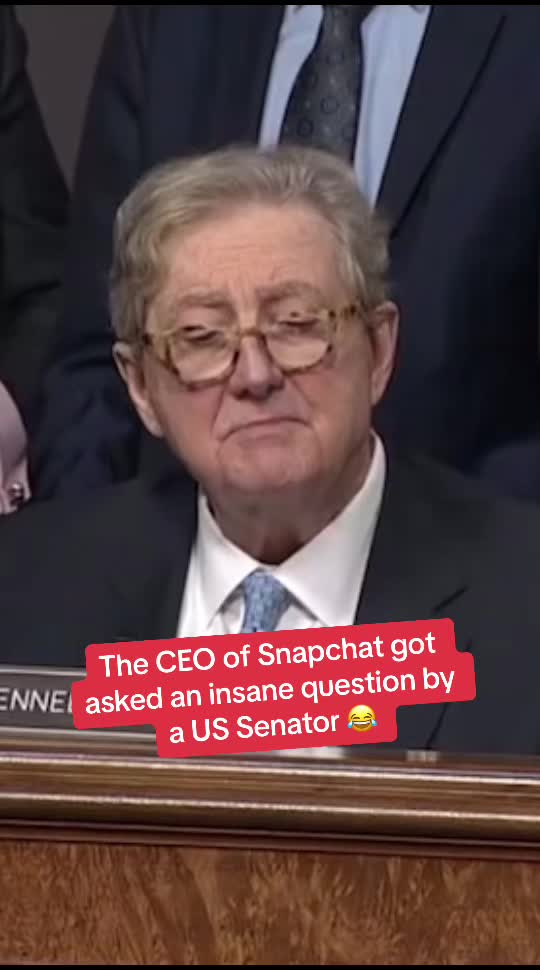 The CEO of Snapchat got asked an insane question by a US Senator π